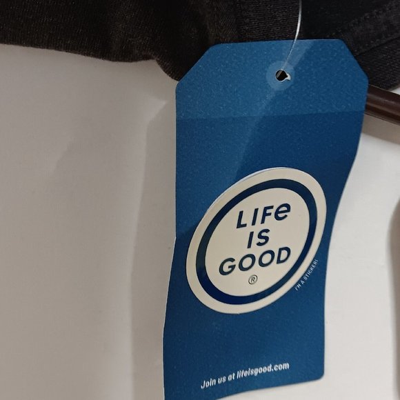 Life Is Good Whats Wrong With This Pitcher M Crisher Tee T Shirt Gray Beer Brew - Picture 5 of 7